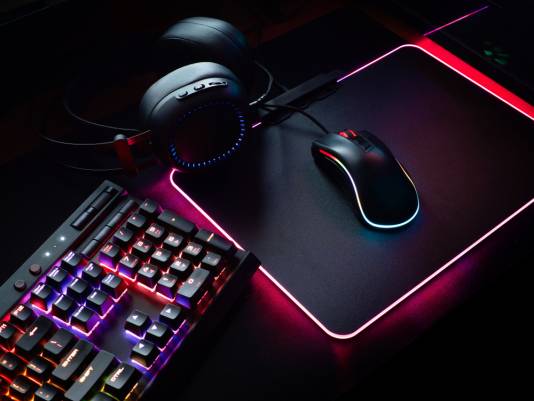 Best gaming mice make your gaming set up better. 