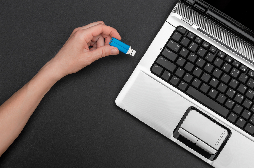 All you need to know about USB sticks (and how much stuff you can put on  them) - Ebuyer Blog